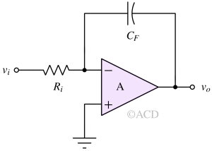 ideal voltage integrator circuit